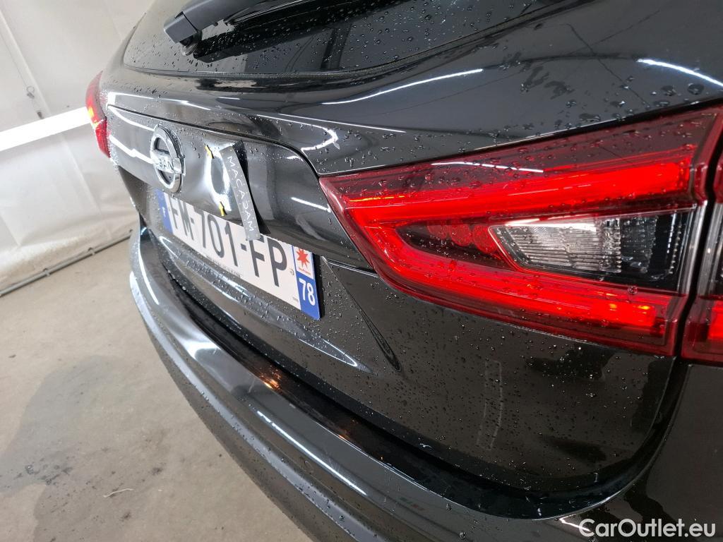  Nissan  Qashqai NISSAN  / 2017 / 5P / Crossover 1.3 DIG-T 140 Tekna #12