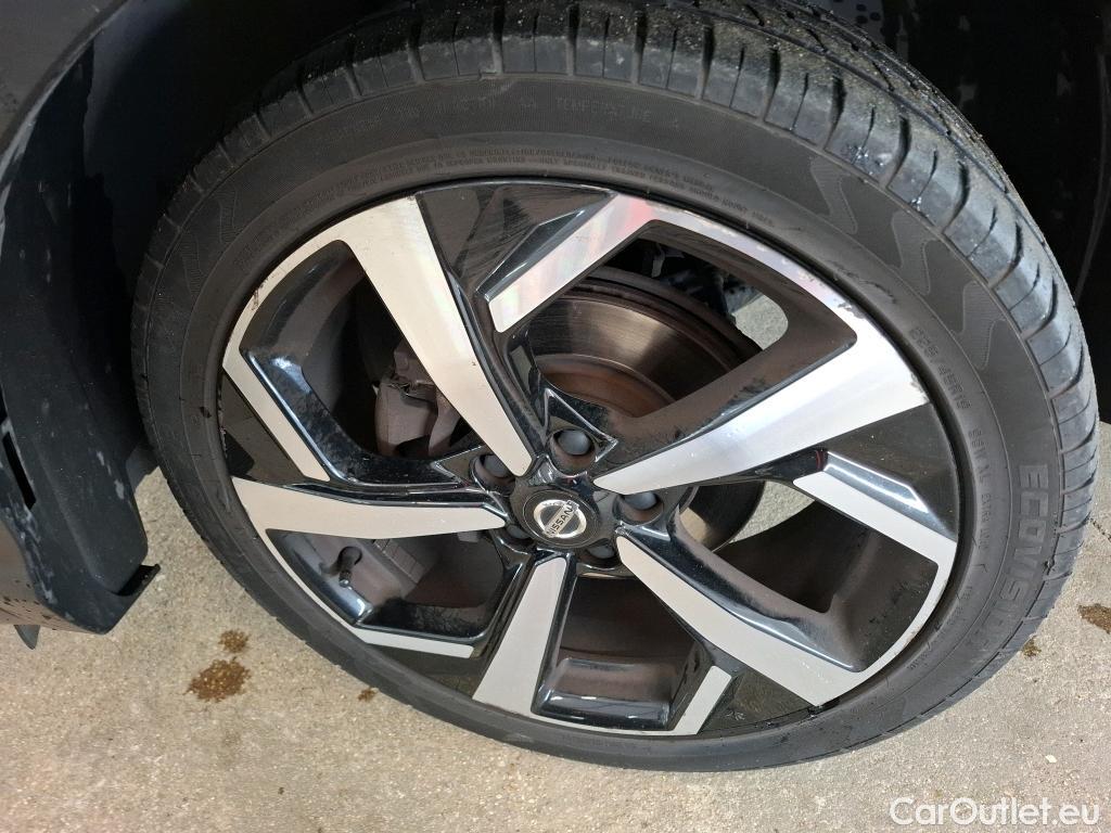  Nissan  Qashqai NISSAN  / 2017 / 5P / Crossover 1.3 DIG-T 140 Tekna #8