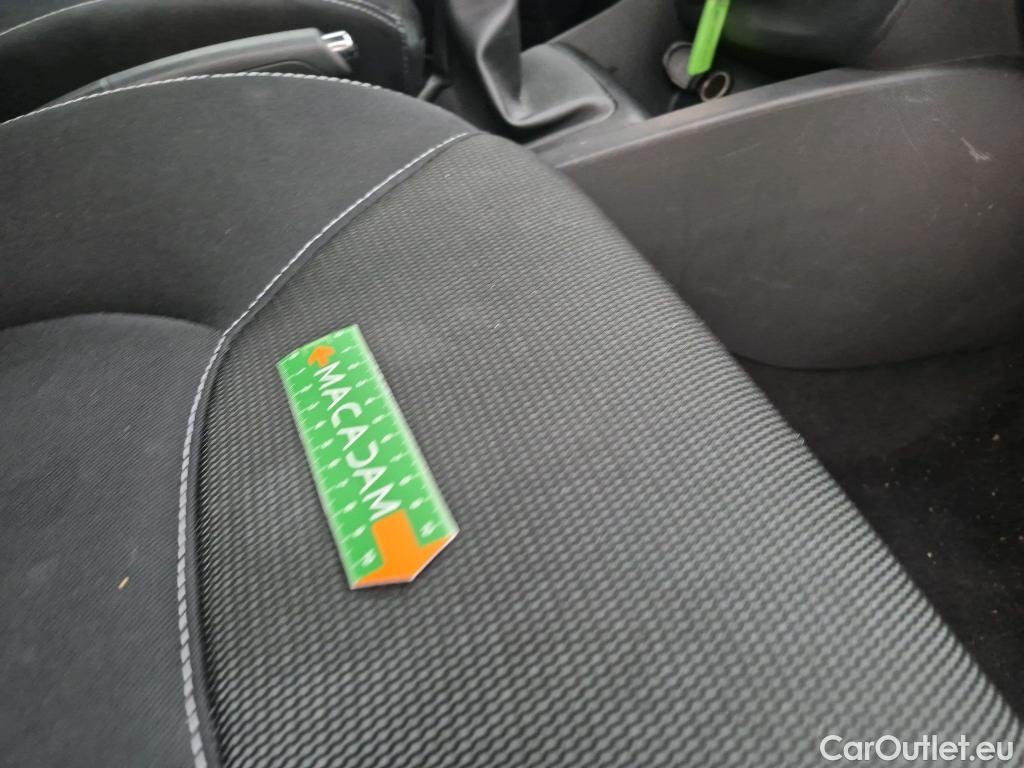  Renault  Clio  IV Zen 1.5 dCi 75CV BVM5 E5 #15