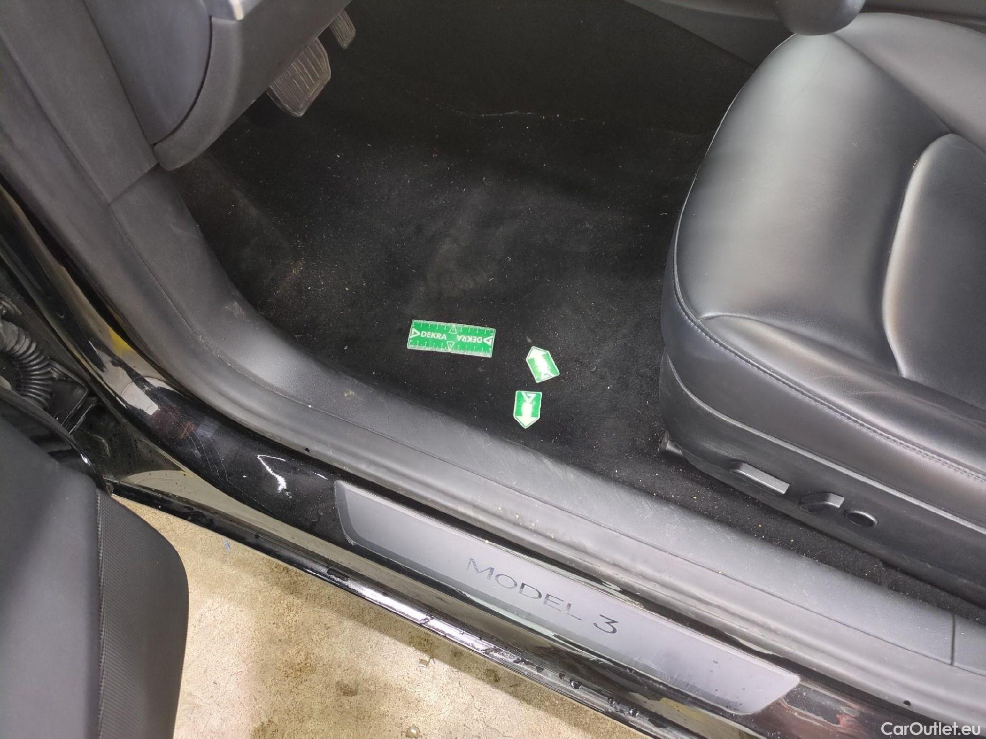  Tesla  Model 3 TESLA  / 2018 / 4P / Berline Autonomie Standard Plus RWD #19