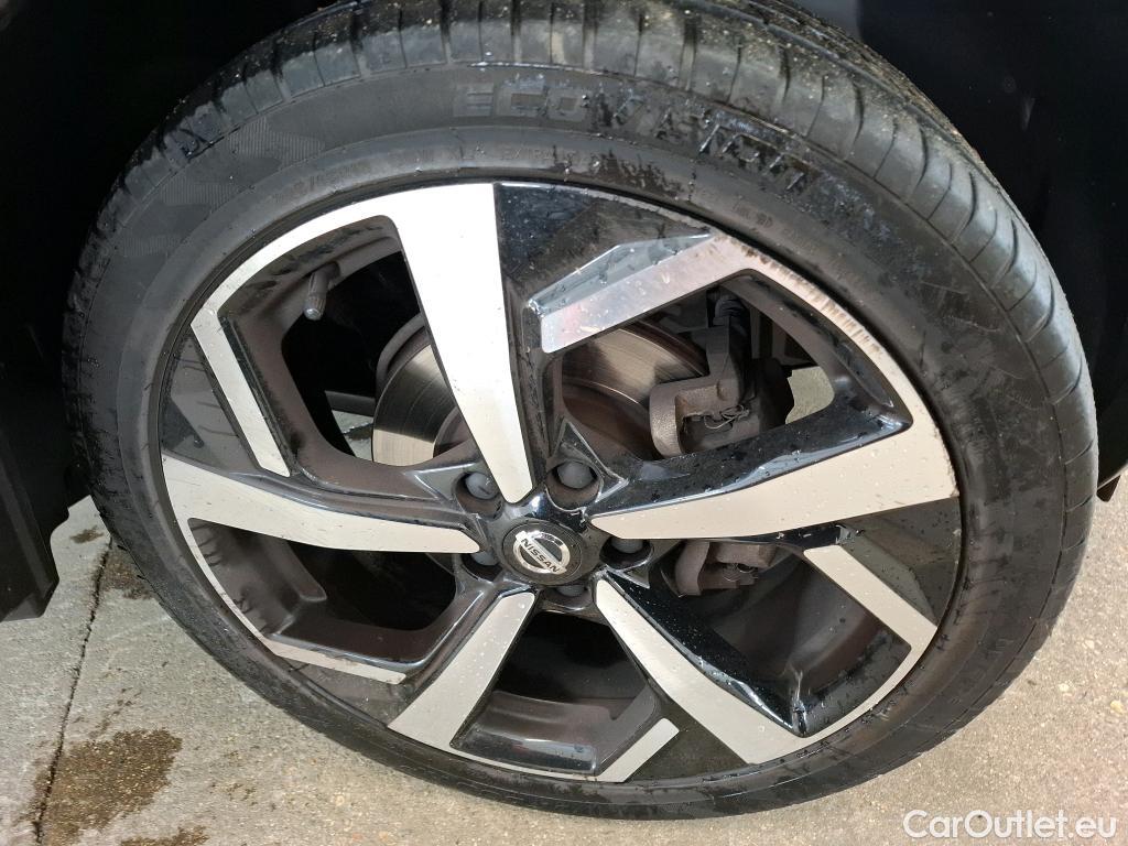  Nissan  Qashqai NISSAN  / 2017 / 5P / Crossover 1.3 DIG-T 140 Tekna #22