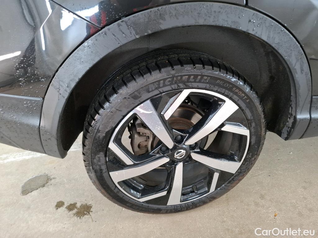  Nissan  Qashqai NISSAN  / 2017 / 5P / Crossover 1.3 DIG-T 140 Tekna #33