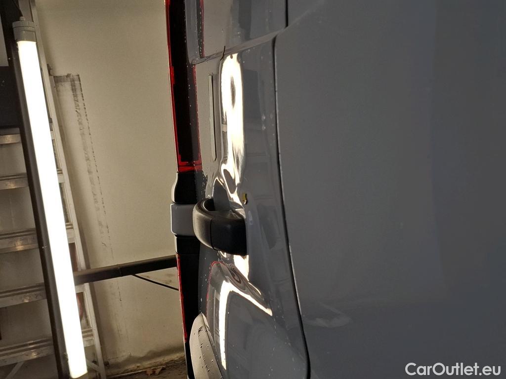  Renault  Trafic  III Fourgon L2H1 3T Grand Confort 2.0 dCi 130CV BVM6 E6d #4