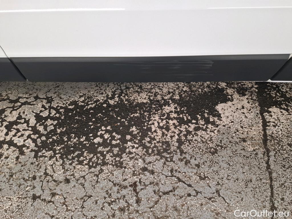  Renault  Trafic  III Fourgon L2H1 3T Grand Confort 2.0 dCi 130CV BVM6 E6d #11