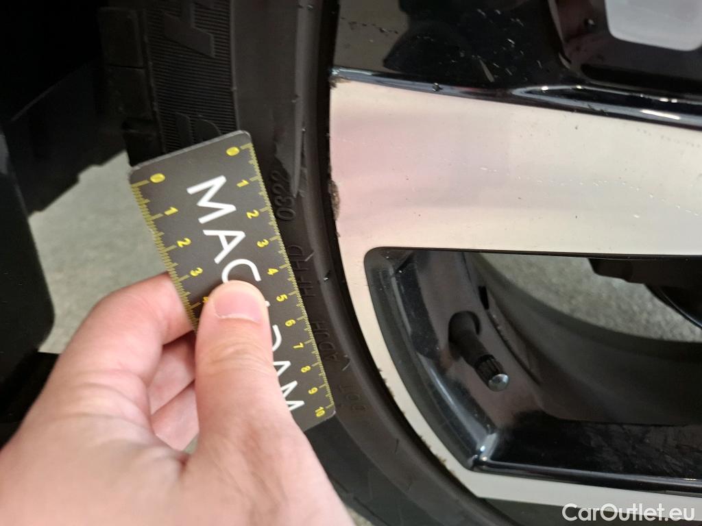  Nissan  Qashqai NISSAN  / 2017 / 5P / Crossover 1.3 DIG-T 140 Tekna #9