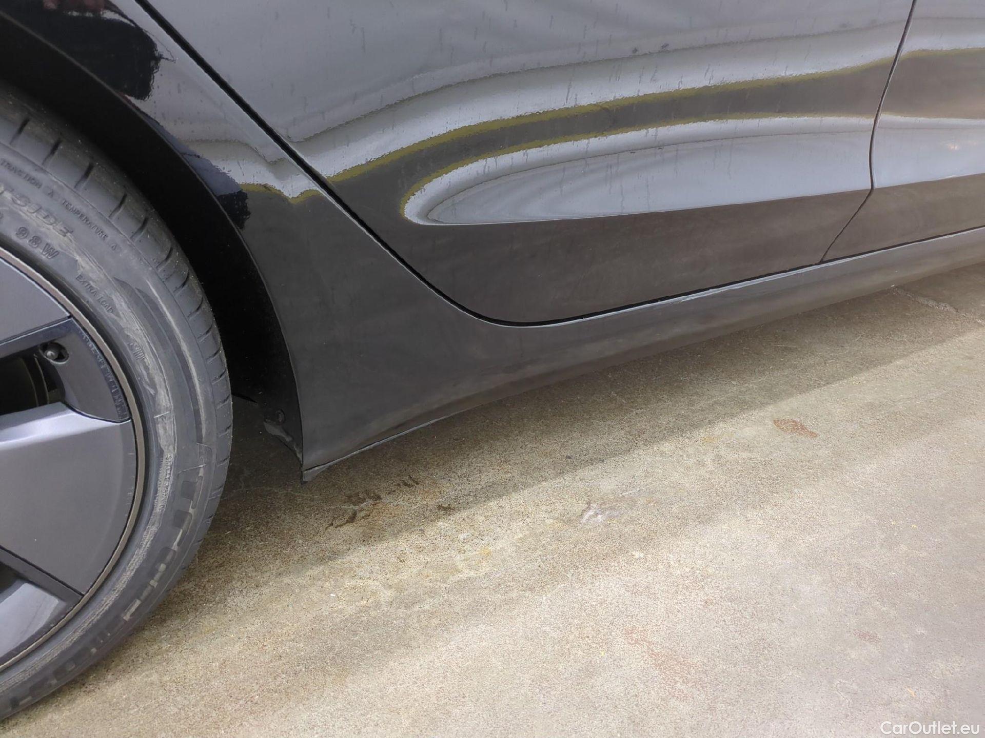  Tesla  Model 3 TESLA  / 2018 / 4P / Berline Autonomie Standard Plus RWD #8