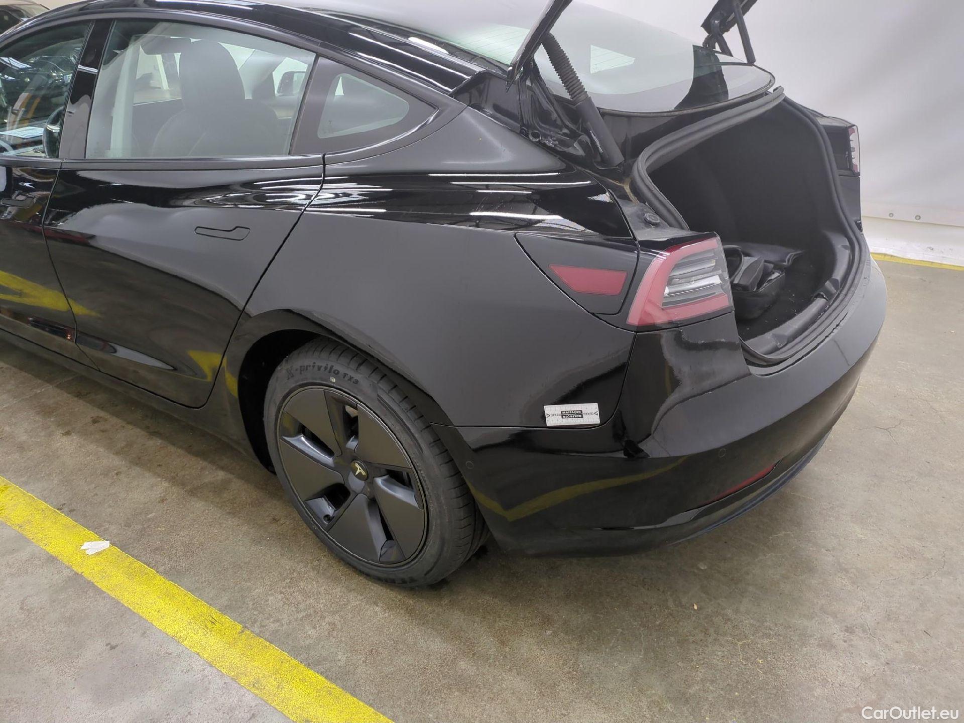  Tesla  Model 3 TESLA  / 2018 / 4P / Berline Autonomie Standard Plus RWD #23