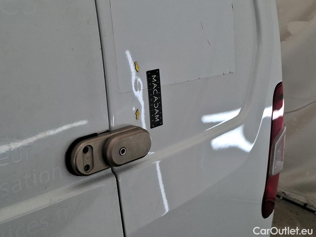  Citroen  Berlingo  Fourgon Club M 650 1.5 BlueHDi 75CV BVM5 E6dT #46