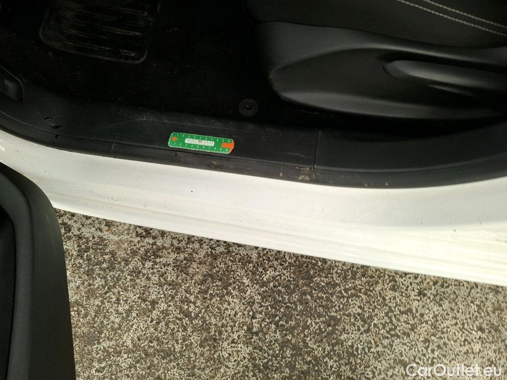  Peugeot  208  Active 1.6 HDi 75CV BVM5 E6 #3