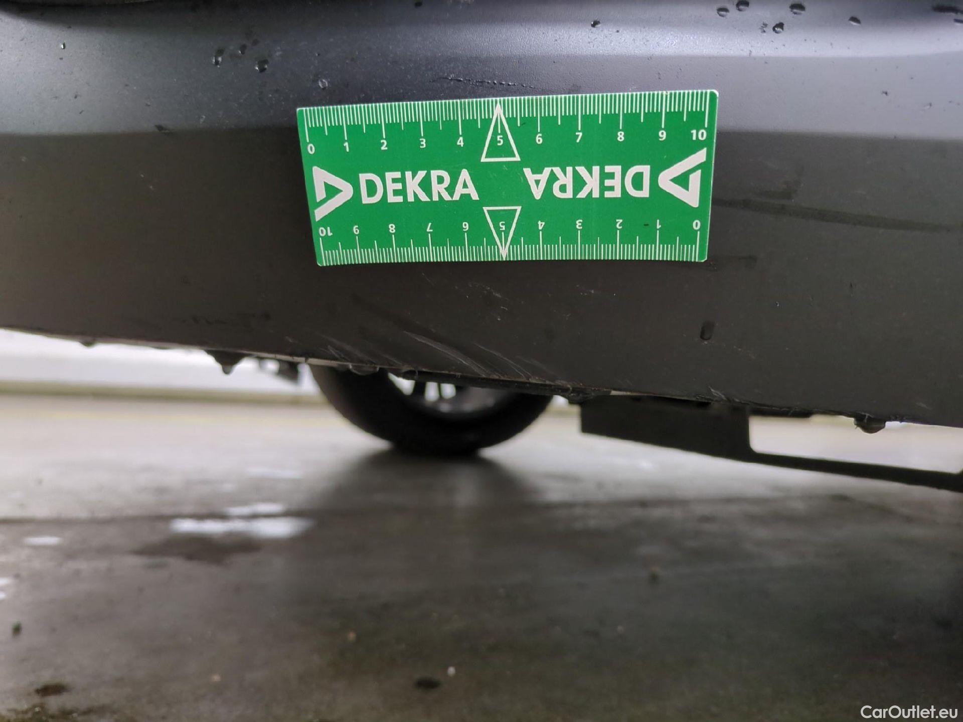  Renault  Espace  V Initiale Paris 2.0 dCi 200CV BVA6 E6dT #30