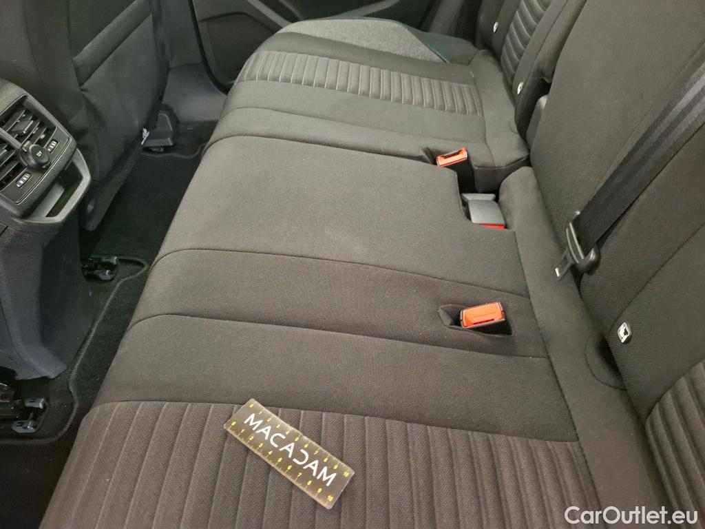  Peugeot  3008  II Active Pack 1.2 PureTech 130CV BVA8 E6d #2