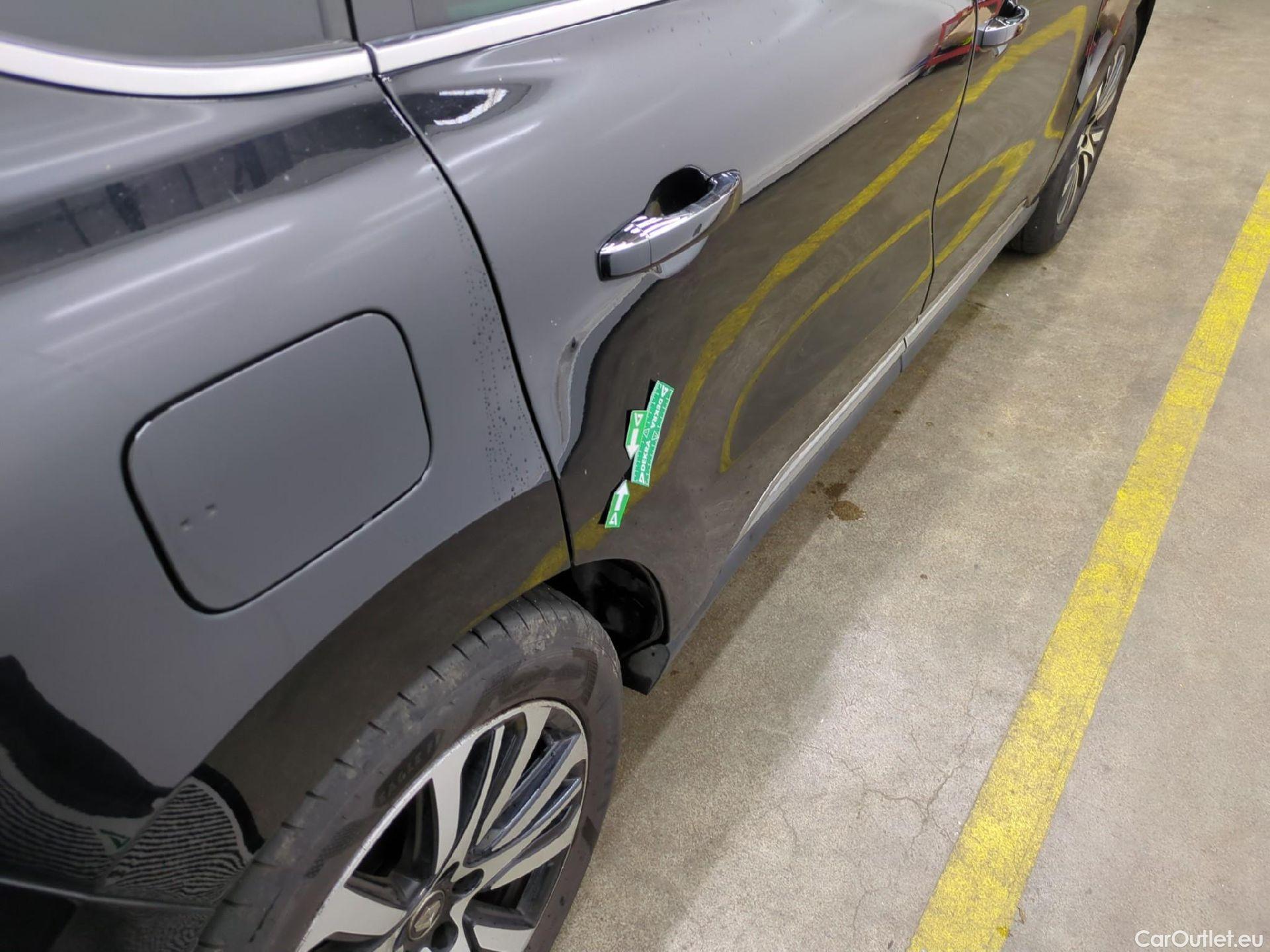  Renault  Espace  V Initiale Paris 2.0 dCi 200CV BVA6 E6dT #19