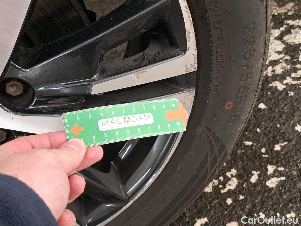  Peugeot  3008  Allure Business 1.2 PureTech 130CV BVA6 E6 #31