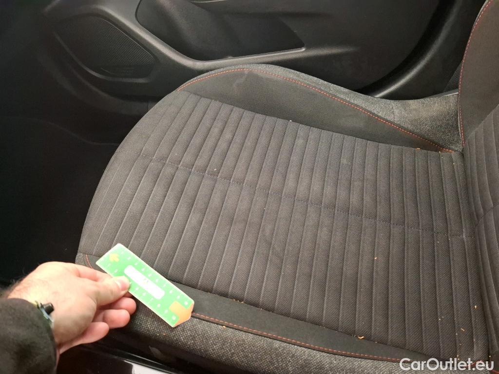  Peugeot  2008  Active Pack 1.2 PureTech 130CV BVA8 E6d #22