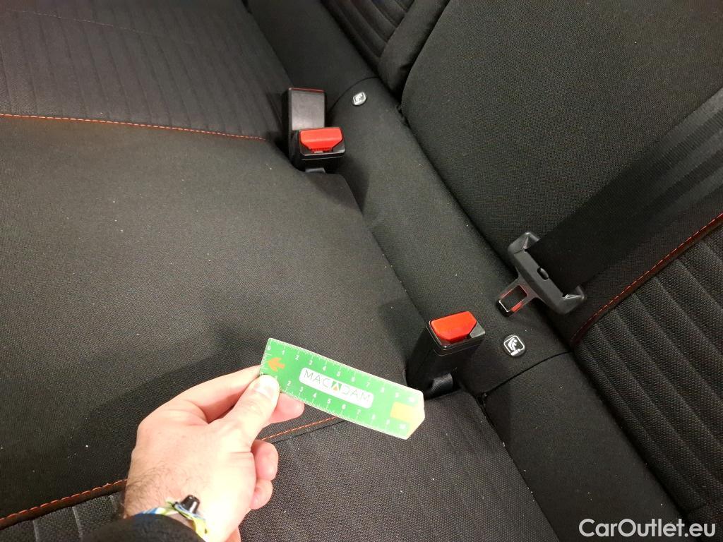  Peugeot  2008  Active Pack 1.2 PureTech 130CV BVA8 E6d #23