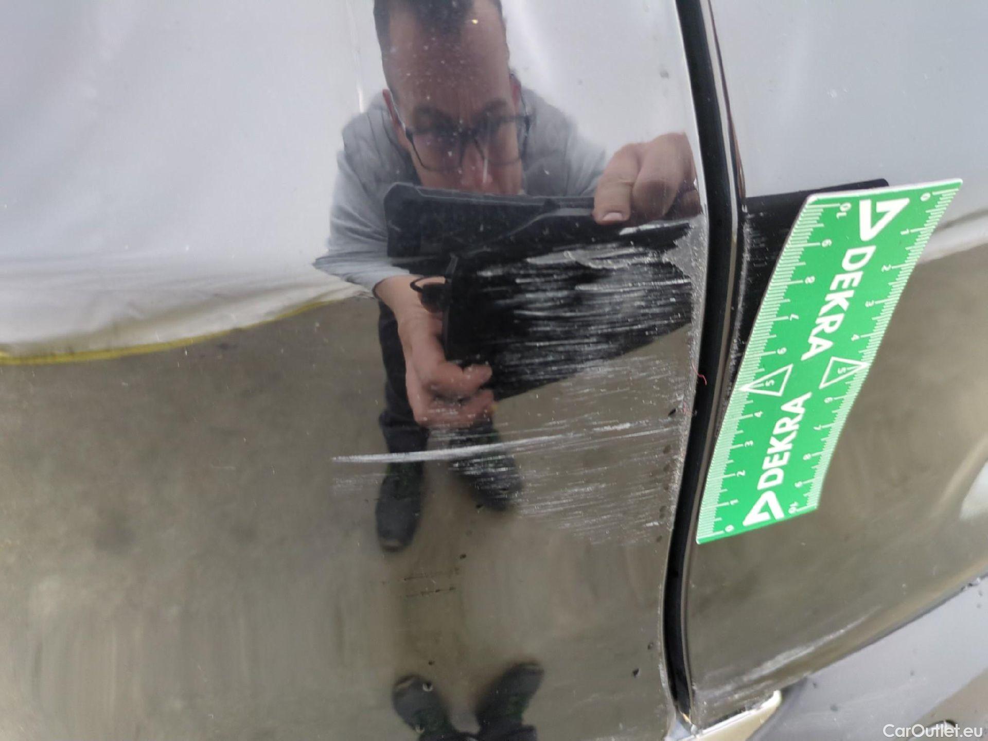  Renault  Espace  V Initiale Paris 2.0 dCi 200CV BVA6 E6dT #54