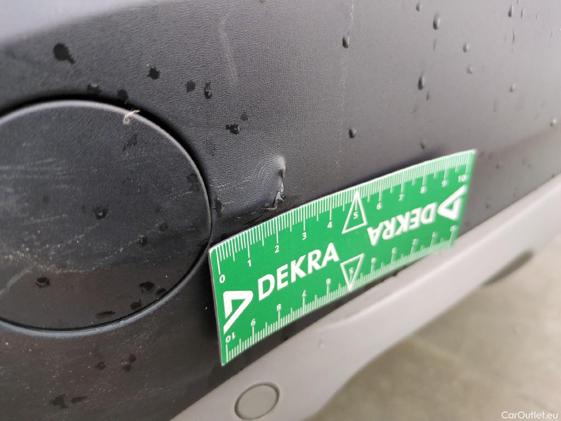  Renault  Espace  V Initiale Paris 2.0 dCi 200CV BVA6 E6dT #58