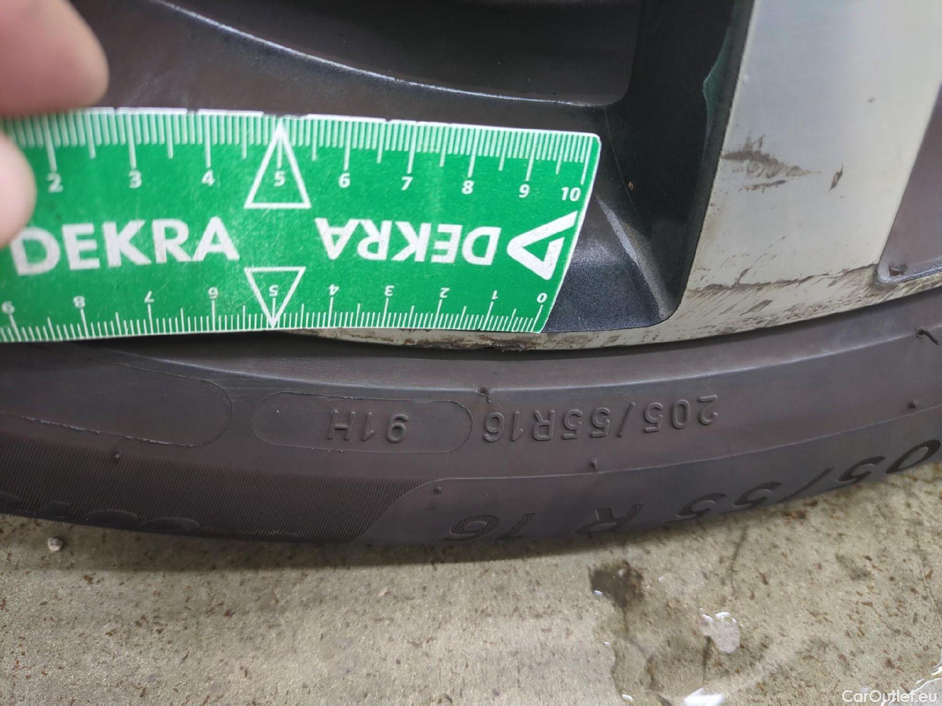  Peugeot  308  SW Allure 1.5 HDi 130CV BVM6 E6dT #7