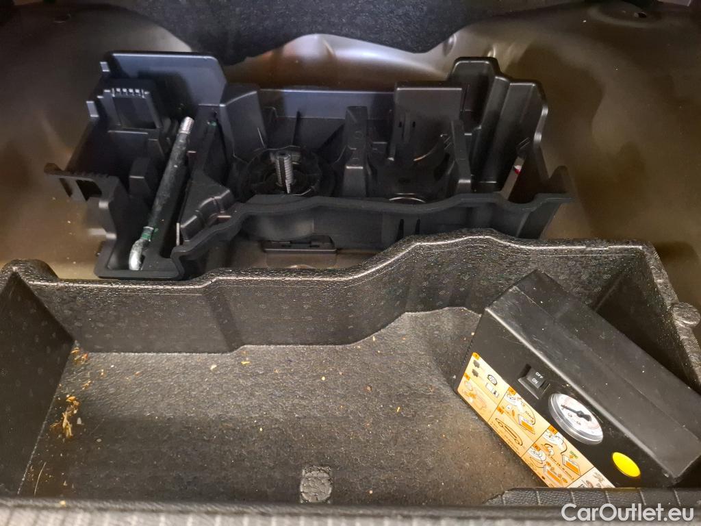  Peugeot  2008  Active Pack 1.2 PureTech 130CV BVA8 E6d #19