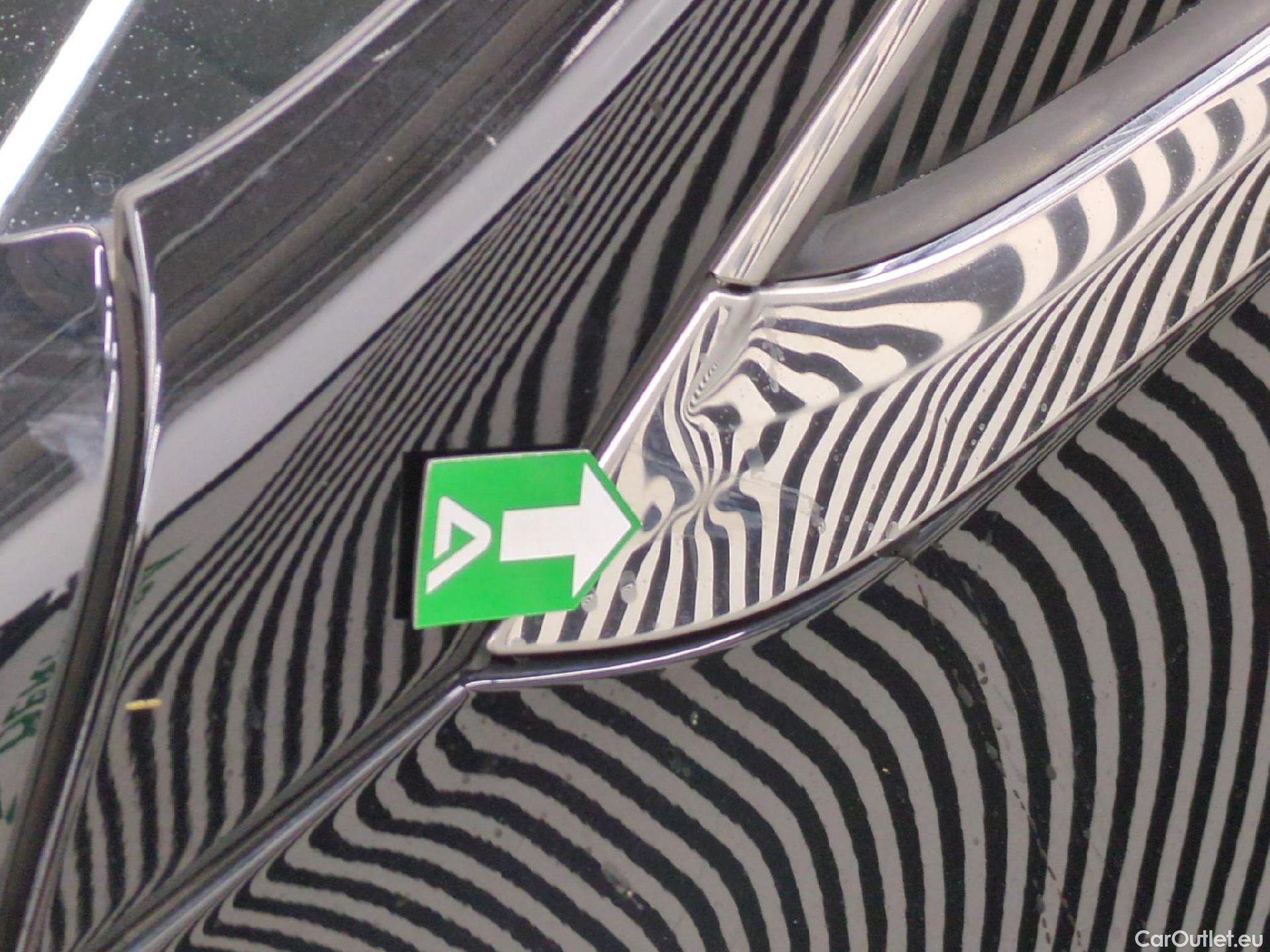  Renault  Espace  V Initiale Paris 2.0 dCi 200CV BVA6 E6dT #38