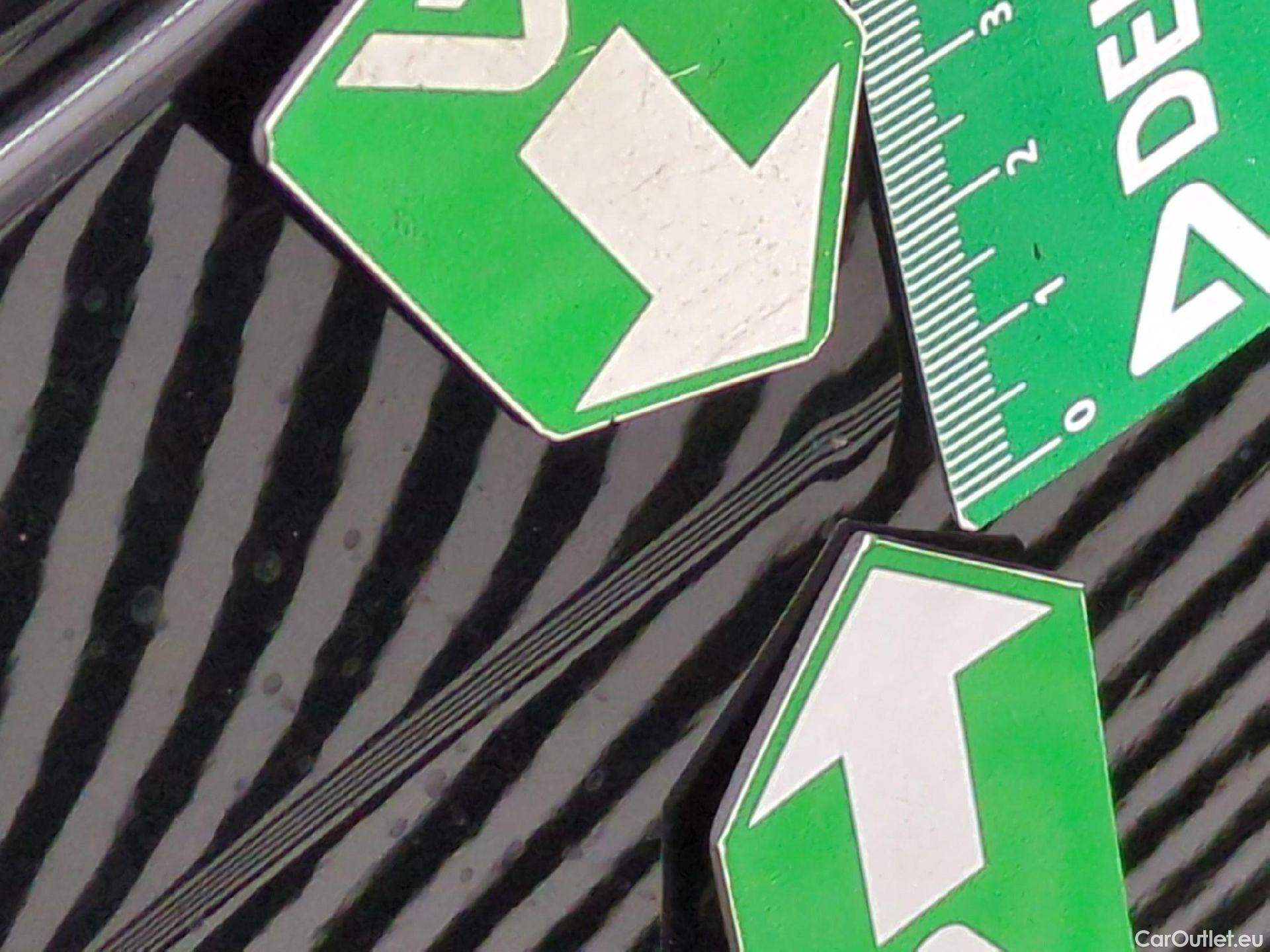  Renault  Espace  V Initiale Paris 2.0 dCi 200CV BVA6 E6dT #23