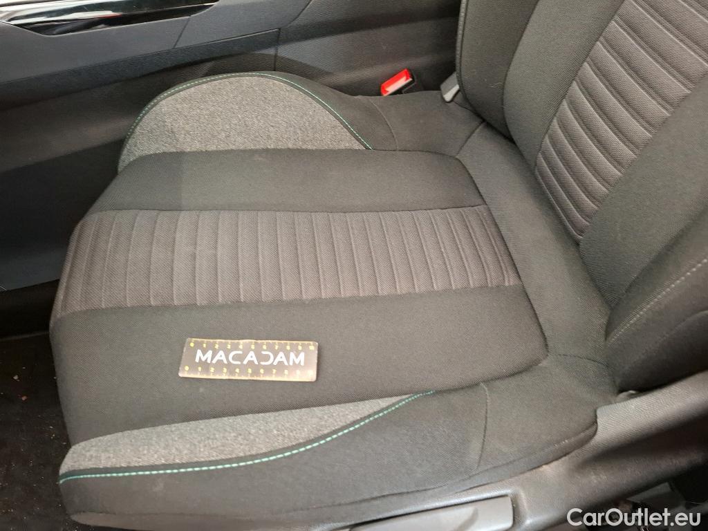  Peugeot  3008  II Active Pack 1.2 PureTech 130CV BVA8 E6d #1