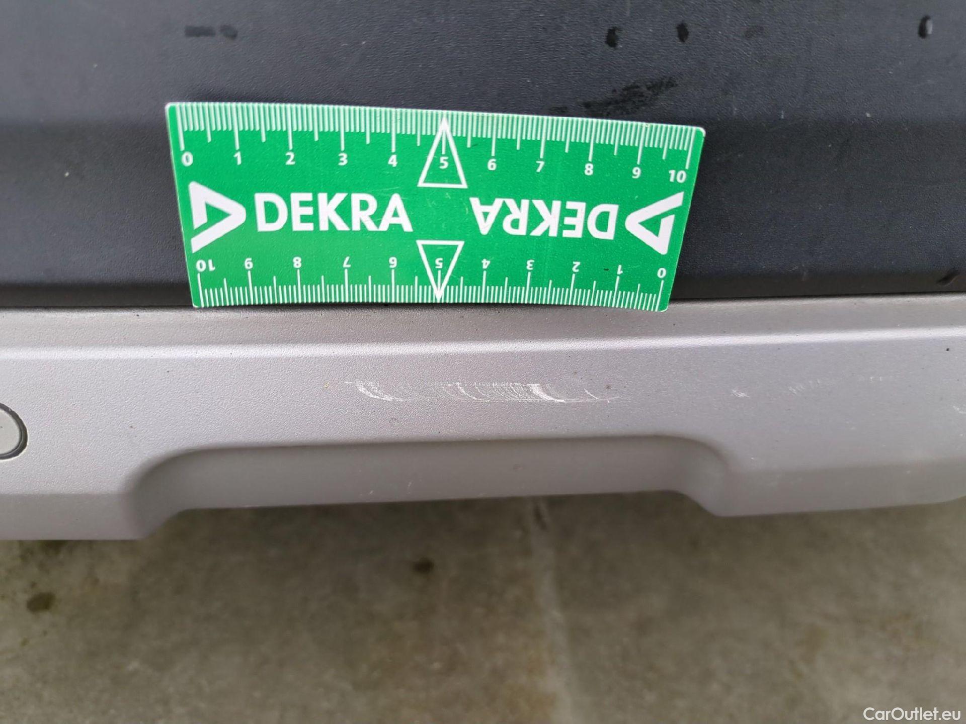  Renault  Espace  V Initiale Paris 2.0 dCi 200CV BVA6 E6dT #64