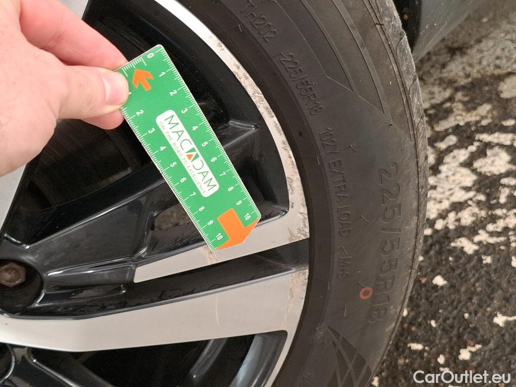  Peugeot  3008  Allure Business 1.2 PureTech 130CV BVA6 E6 #30