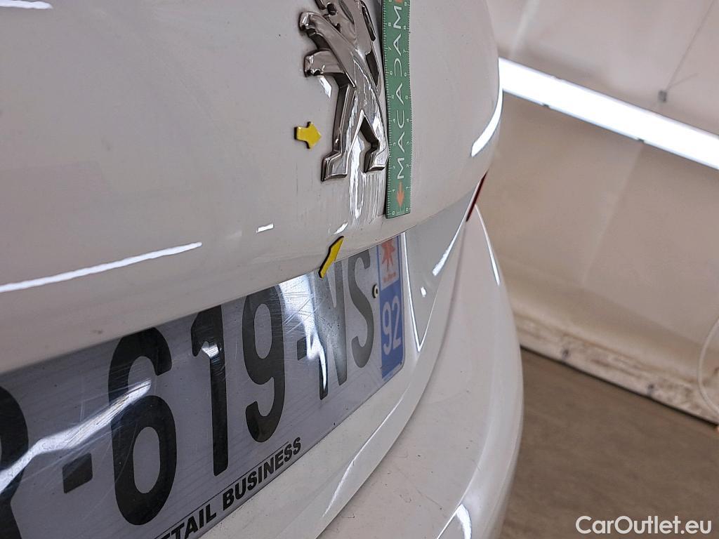  Peugeot  208  Affaire Premium Pack 1.5 HDi 100CV BVM5 E6dT #10