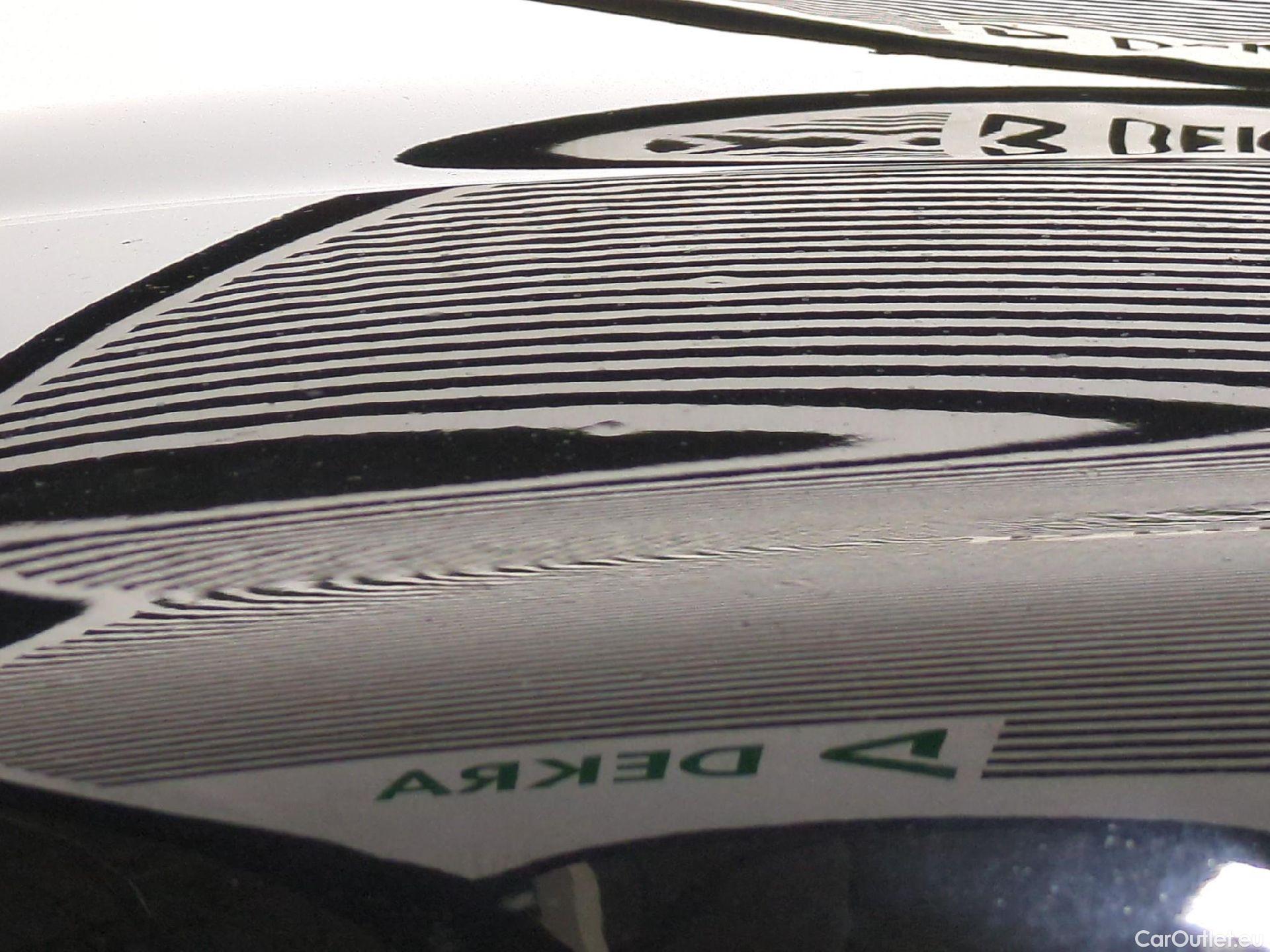  Renault  Espace  V Initiale Paris 2.0 dCi 200CV BVA6 E6dT #37