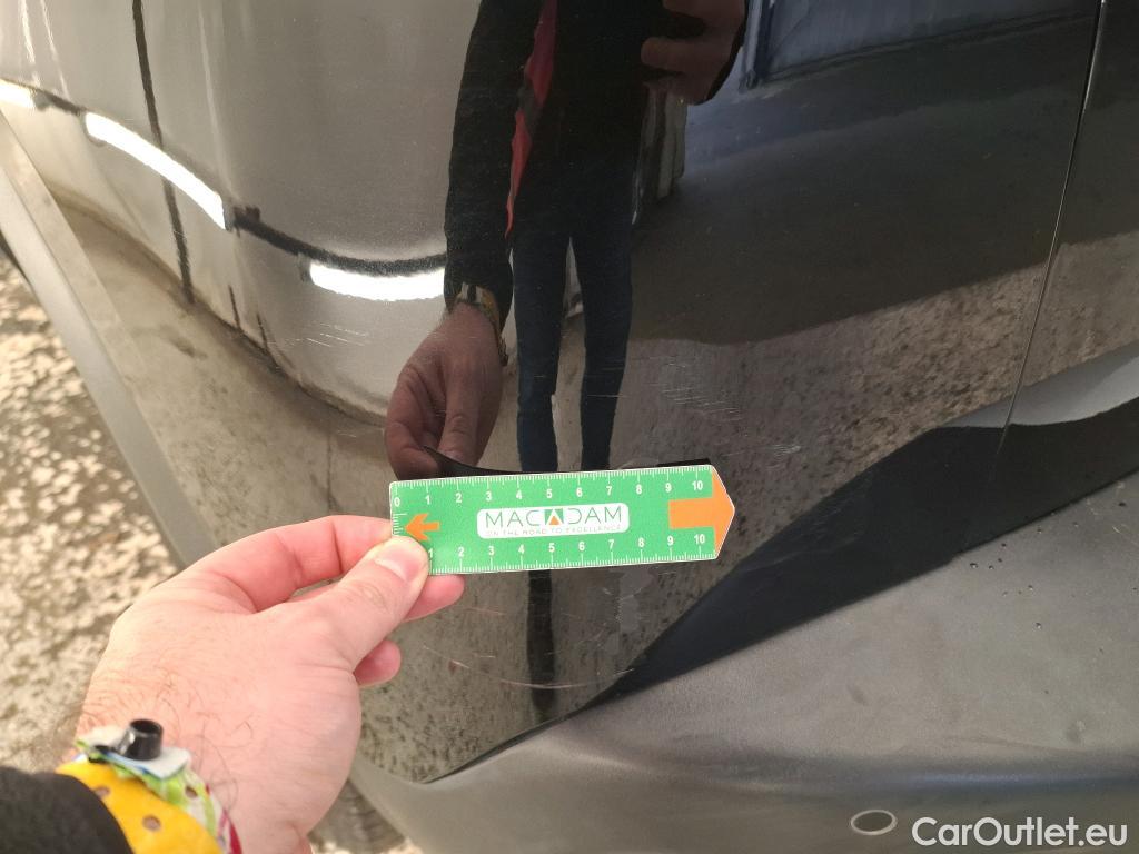  Peugeot  2008  Active Pack 1.2 PureTech 130CV BVA8 E6d #11