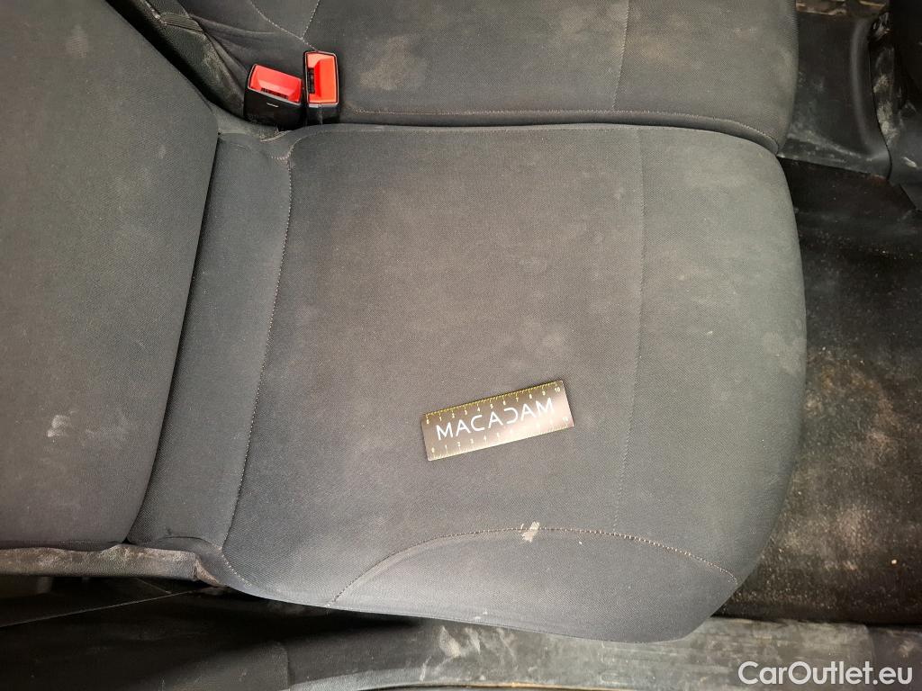  Opel  Combo OPEL  / 2018 / 4P / Fourgonnette 1.5 diesel 100chL1H1/stand CARGO PACK C #25