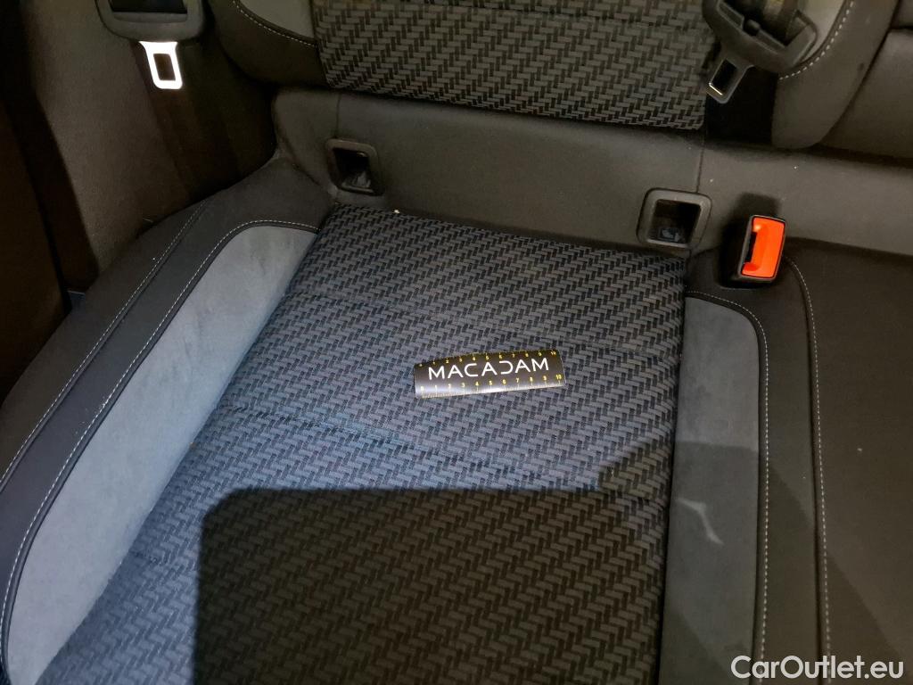  Volkswagen  T-ROC VOLKSWAGEN  / 2017 / 5P / SUV 1.5 TSI 150 EVO R-LINE DSG7 #32