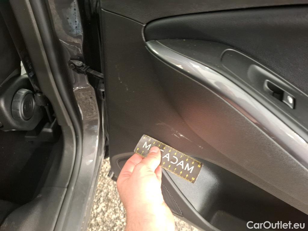  Opel   Grandland X Grandland X Elegance Business 1.2 Turbo 130CV BVA8 E6d #8