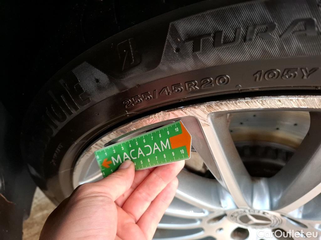  Mercedes  G-Klasee MERCEDES-BENZ GLC / 2019 / 5P / SUV 2.0 GLC 220 D AMG LINE 4MATIC #3