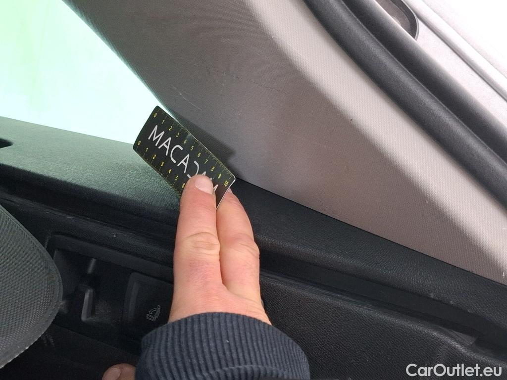  Seat  Leon SEAT  Sportstourer / 2020 / 5P / Break 2.0 TDI 150 DSG S&S Style Business #32