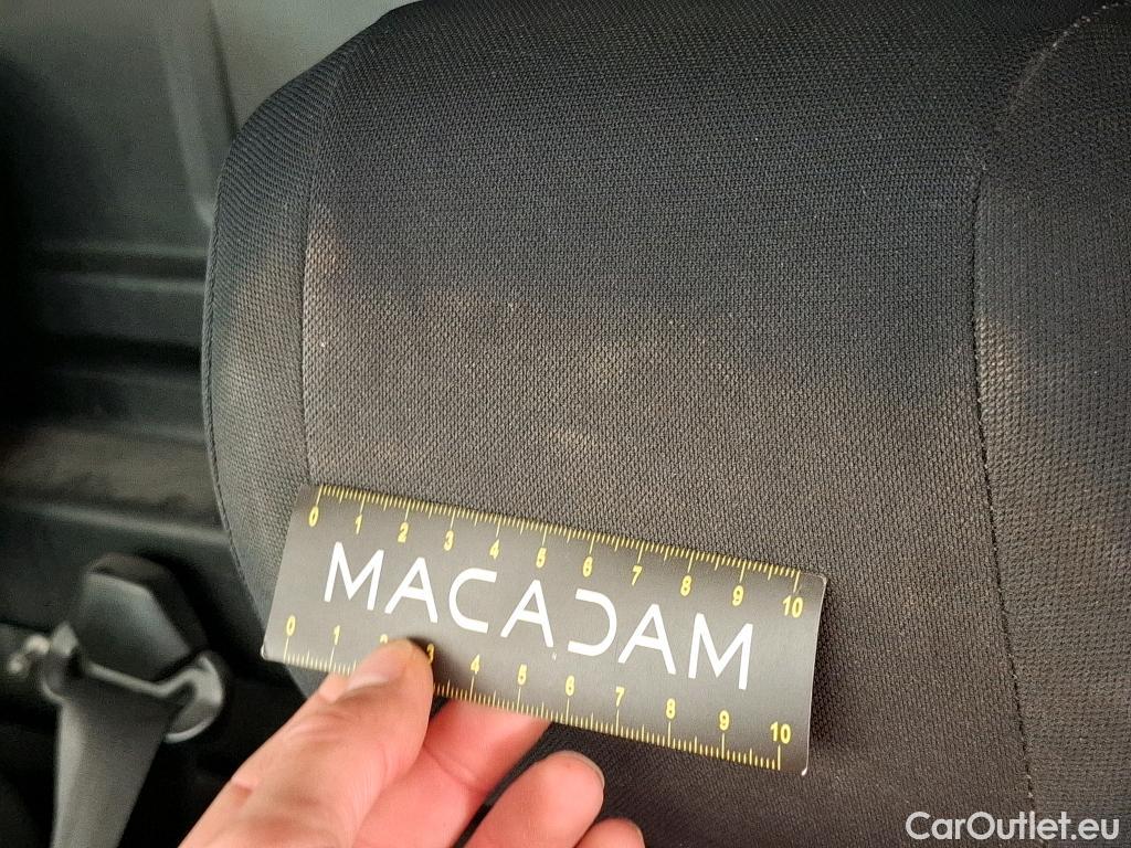  Opel  Combo OPEL  / 2018 / 4P / Fourgonnette 1.5 diesel 100chL1H1/stand CARGO PACK C #24