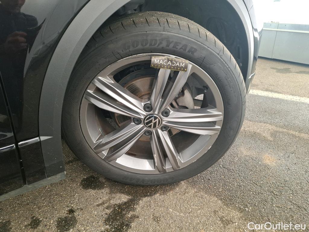  Volkswagen  T-ROC VOLKSWAGEN  / 2017 / 5P / SUV 1.5 TSI 150 EVO R-LINE DSG7 #15