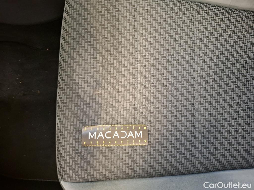  Volkswagen  T-ROC VOLKSWAGEN  / 2017 / 5P / SUV 1.5 TSI 150 EVO R-LINE DSG7 #30