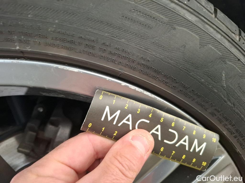  Volkswagen  T-ROC VOLKSWAGEN  / 2017 / 5P / SUV 1.5 TSI 150 EVO R-LINE DSG7 #14