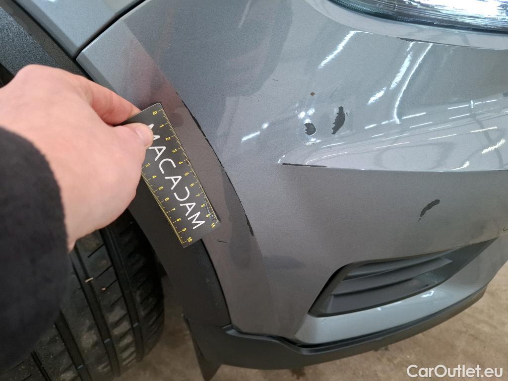  Volvo  XC 40 VOLVO XC40 5p SUV D4 AWD AdBlue 190 Geartro 8 Momentum #4