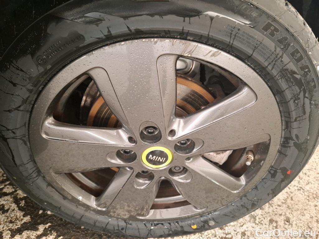  Mini  Mini   / 2021 / 3P / Berline Cooper SE Finition Essential 184 ch BVA #2