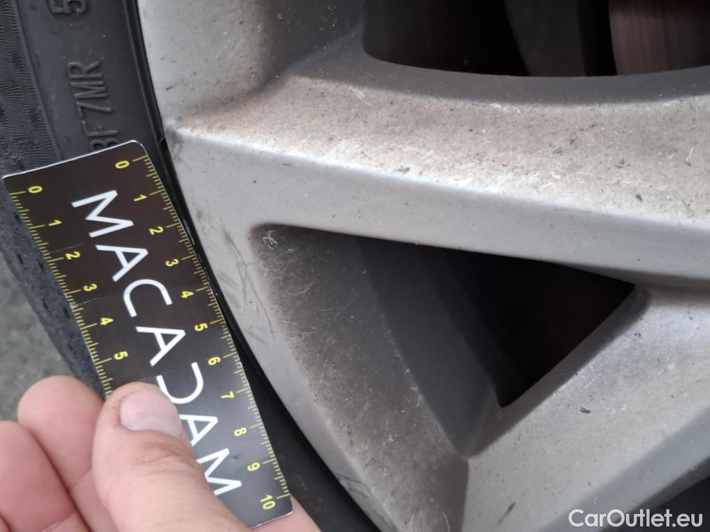  Seat  Leon SEAT  Sportstourer / 2020 / 5P / Break 2.0 TDI 150 DSG S&S Style Business #25