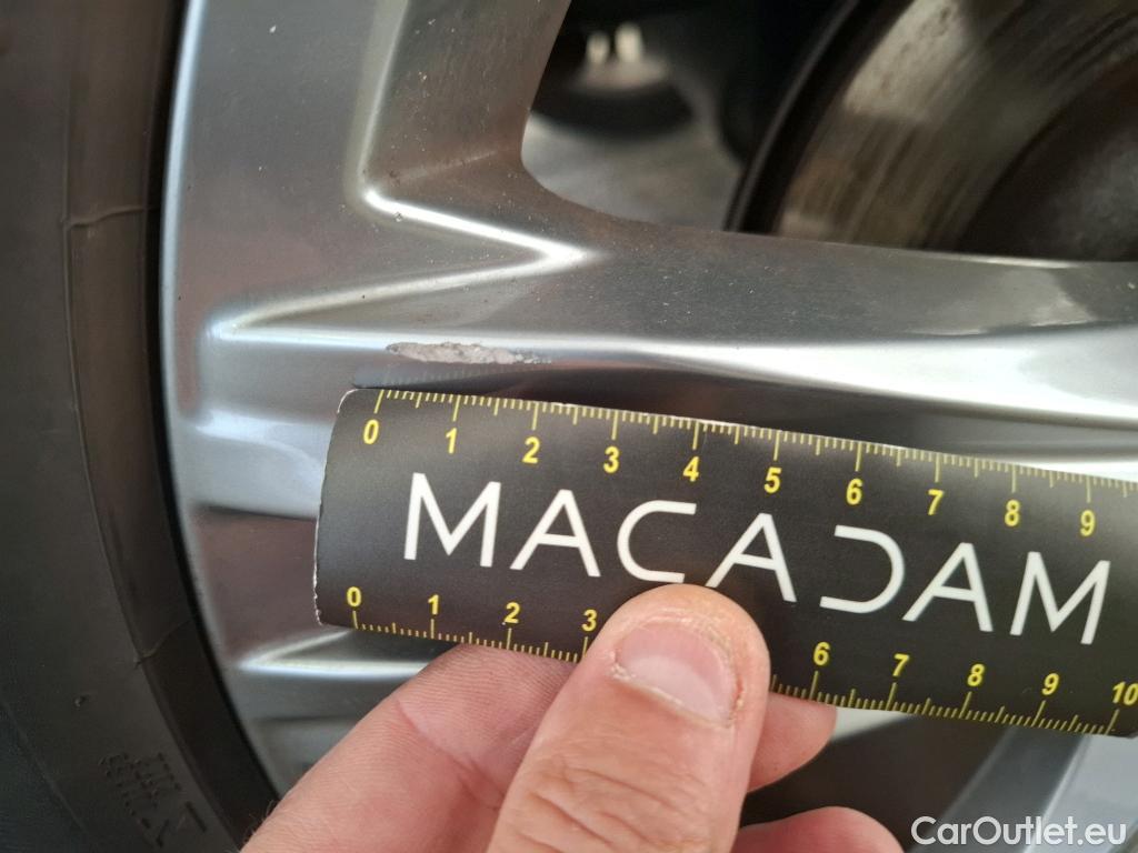  Volkswagen  T-ROC VOLKSWAGEN  / 2017 / 5P / SUV 1.5 TSI 150 EVO R-LINE DSG7 #10