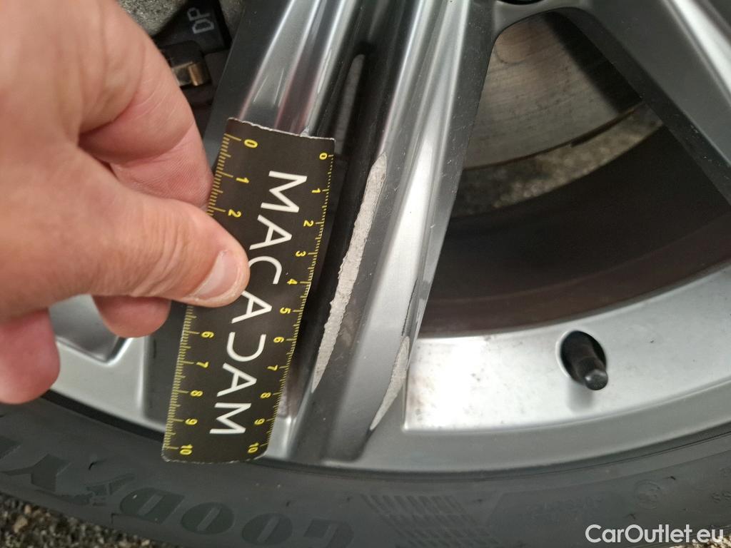  Volkswagen  T-ROC VOLKSWAGEN  / 2017 / 5P / SUV 1.5 TSI 150 EVO R-LINE DSG7 #6