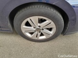  Volkswagen  Golf  VOLKSWAGEN / 2019 / 5P / BERLINA 1.5 ETSI EVO ACT LIFE DSG #121