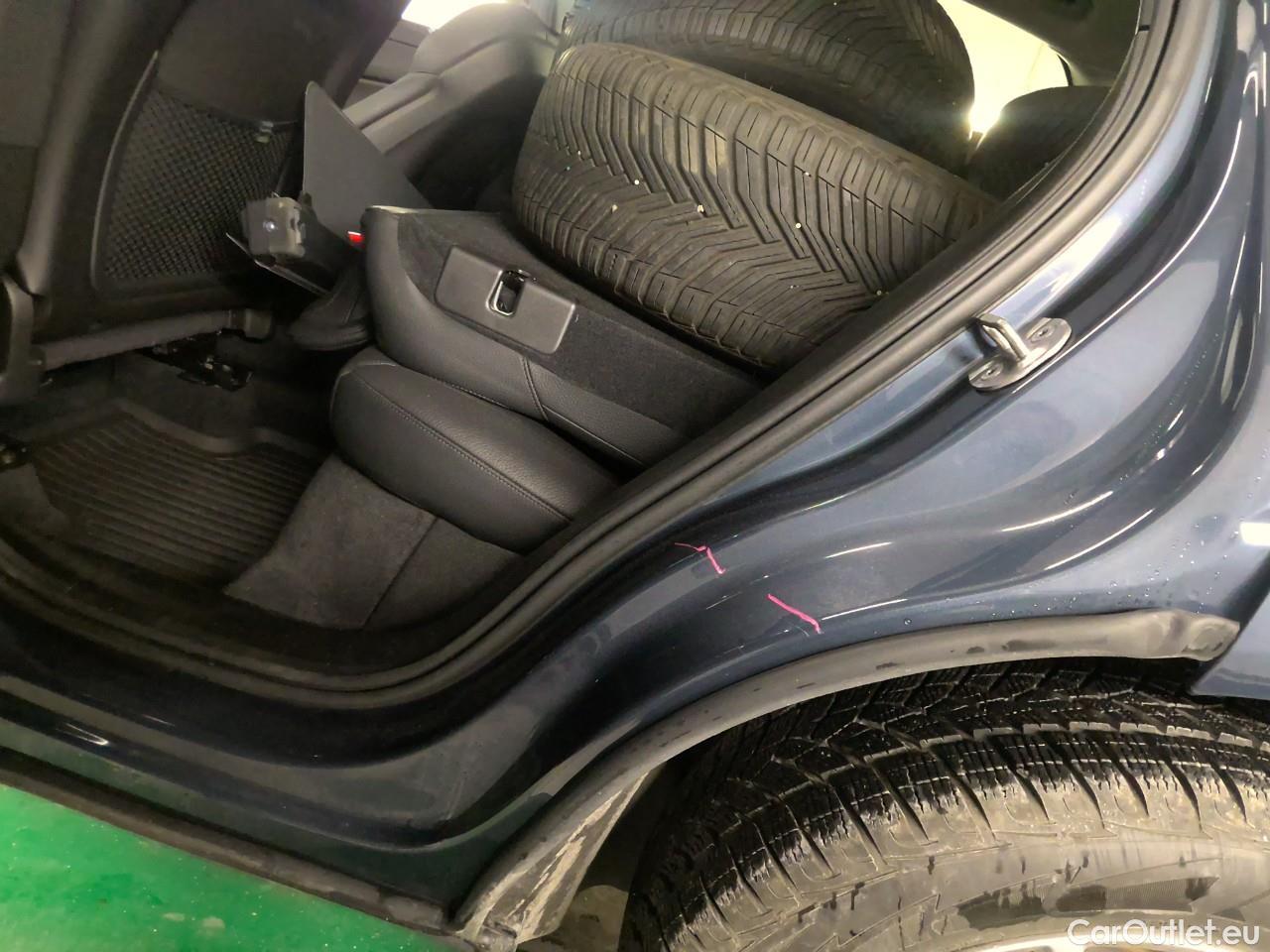  Volvo  XC60  T6 350 Co.Ed.Rec. AWD Aut #7