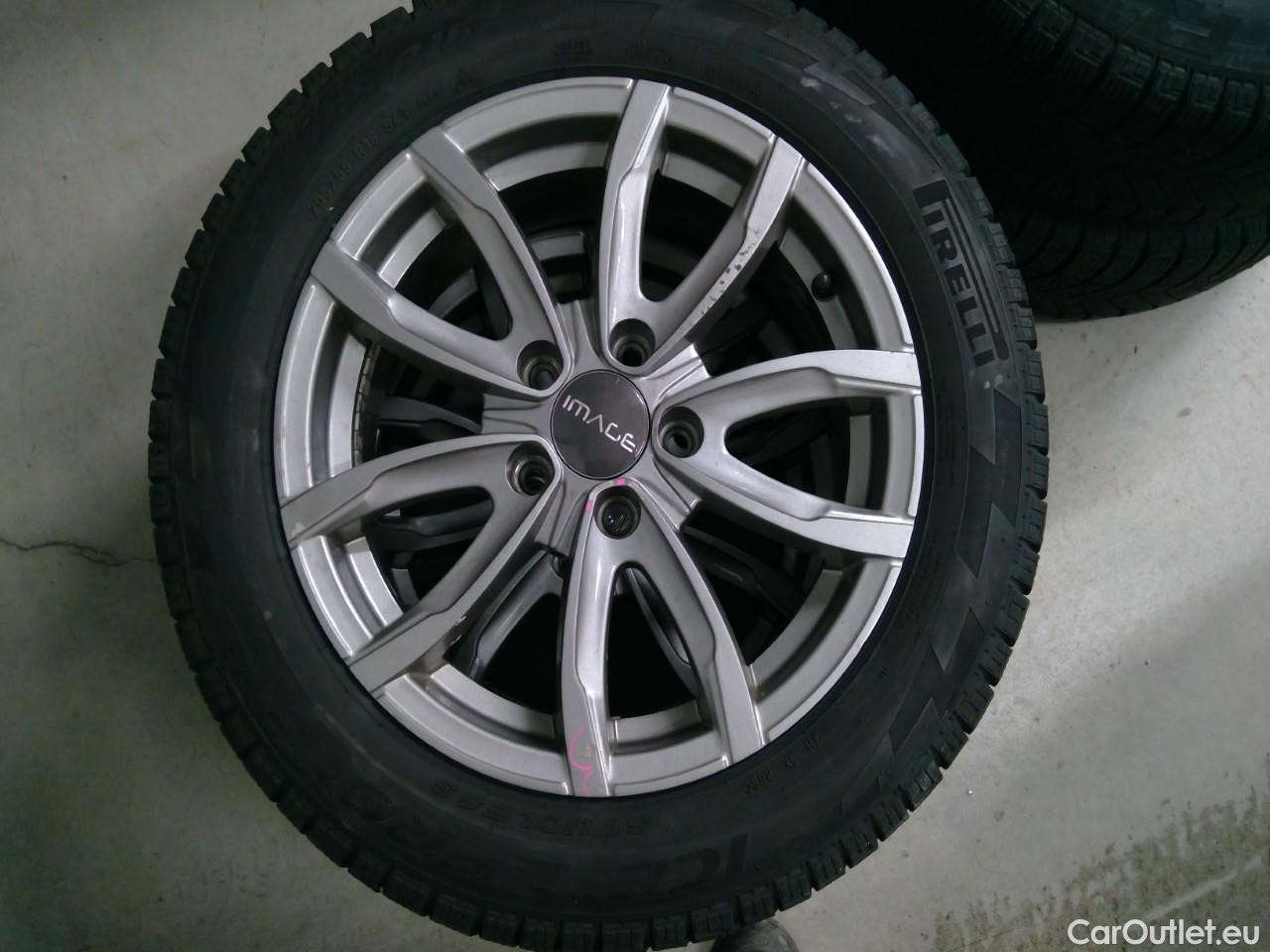  Volkswagen  Golf  SC 1.5 eTSI 130 Aut #4