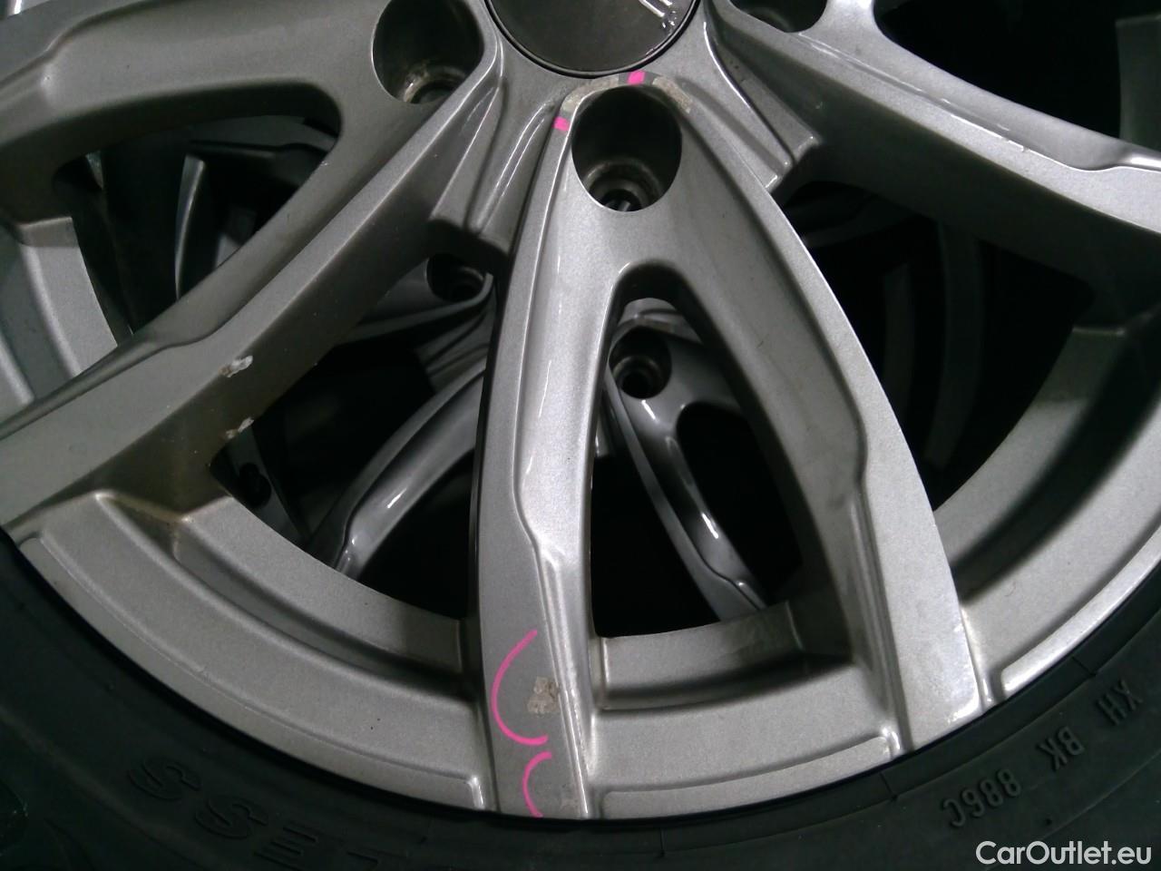  Volkswagen  Golf  SC 1.5 eTSI 130 Aut #3