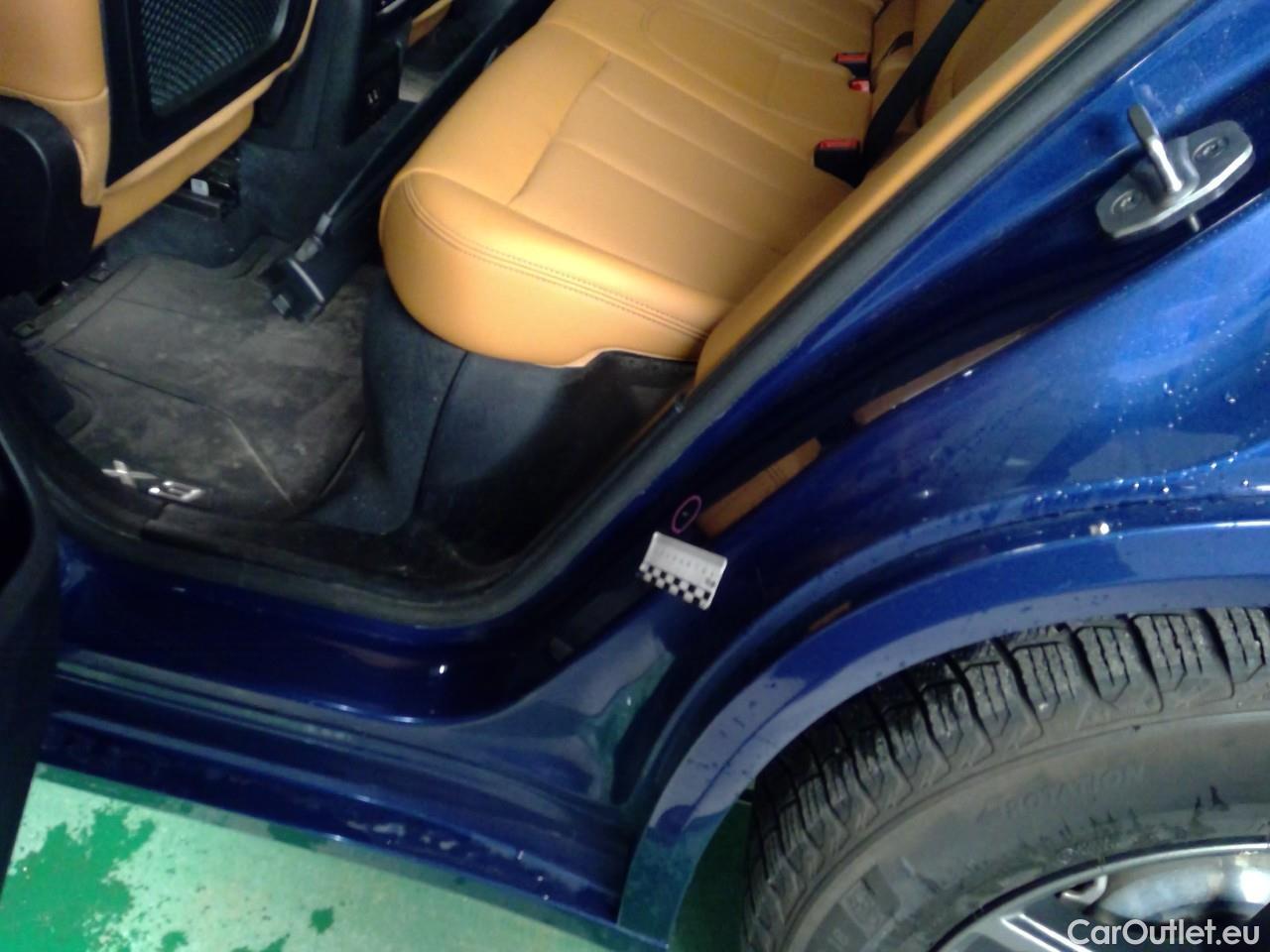  Bmw  X3  xDr.30e Con.M Sp. Aut #17